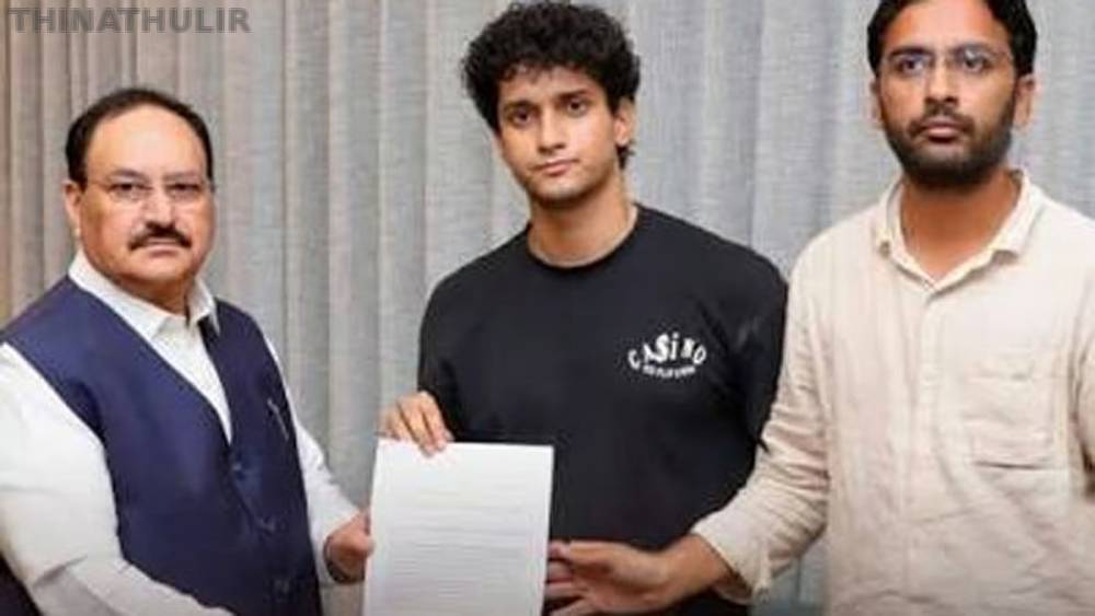 போராட்டம் வாபஸ் பெற 3 முக்கிய கோரிக்கைகள் முன்வைத்த கரப்பான்பூச்சி ஜனதா கட்சியினர்