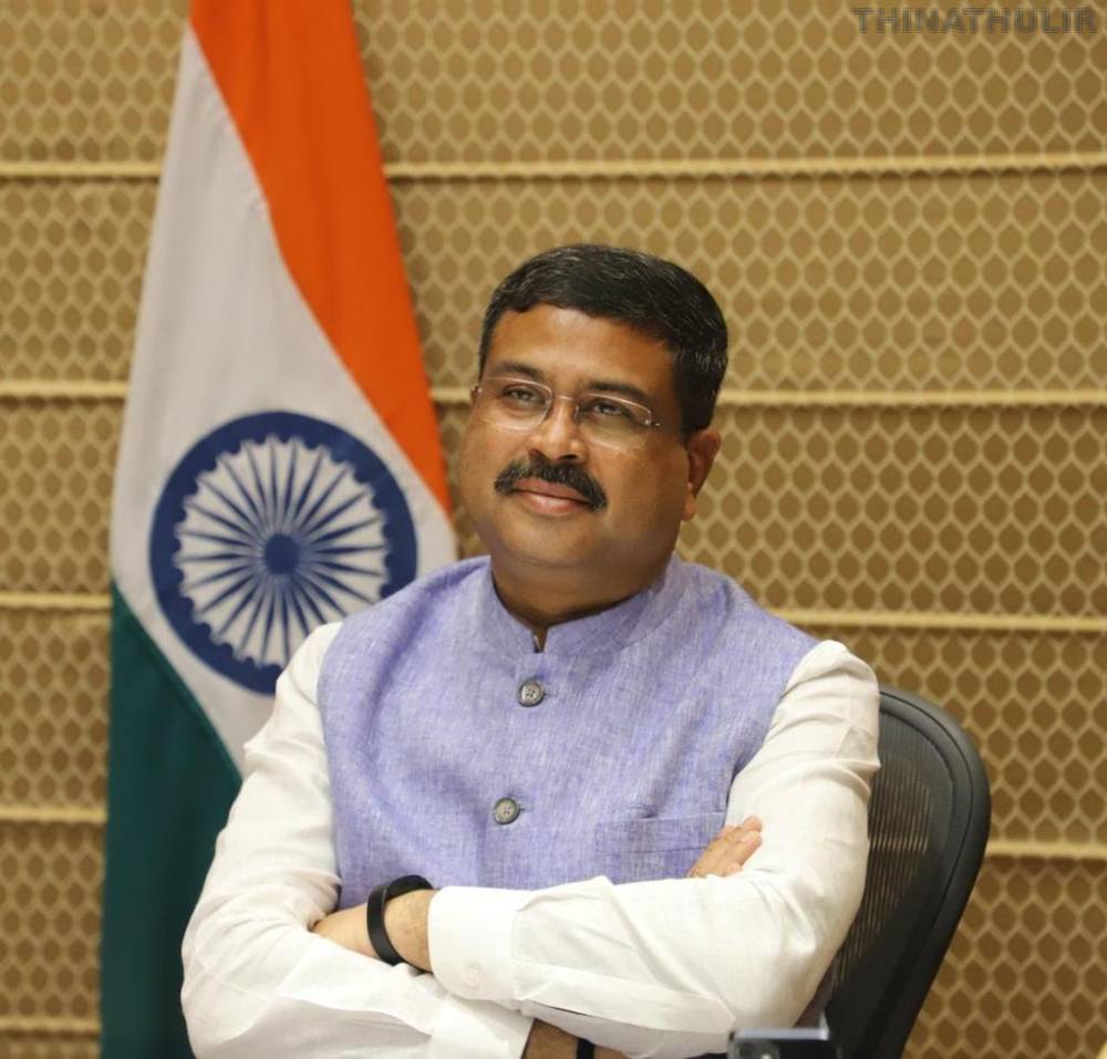 தர்மேந்திர பிரதான் பதவி விலகுவாரா? இன்று மத்திய அரசின் முக்கிய முடிவு எதிர்பார்ப்பு