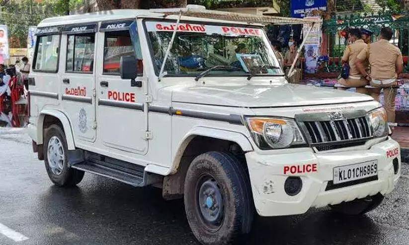 டியூசன் மாணவிகளிடம் பாலியல் அத்துமீறல் குற்றச்சாட்டு: ஆசிரியர் கைது