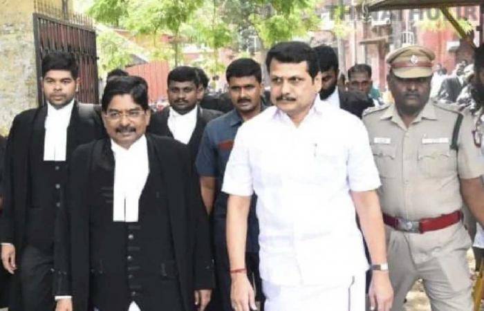 குதிரை பேர வழக்கில் முன்ஜாமீன்: காவல்நிலையத்தில் ஆஜராகி கையெழுத்திட்ட செந்தில் பாலாஜி