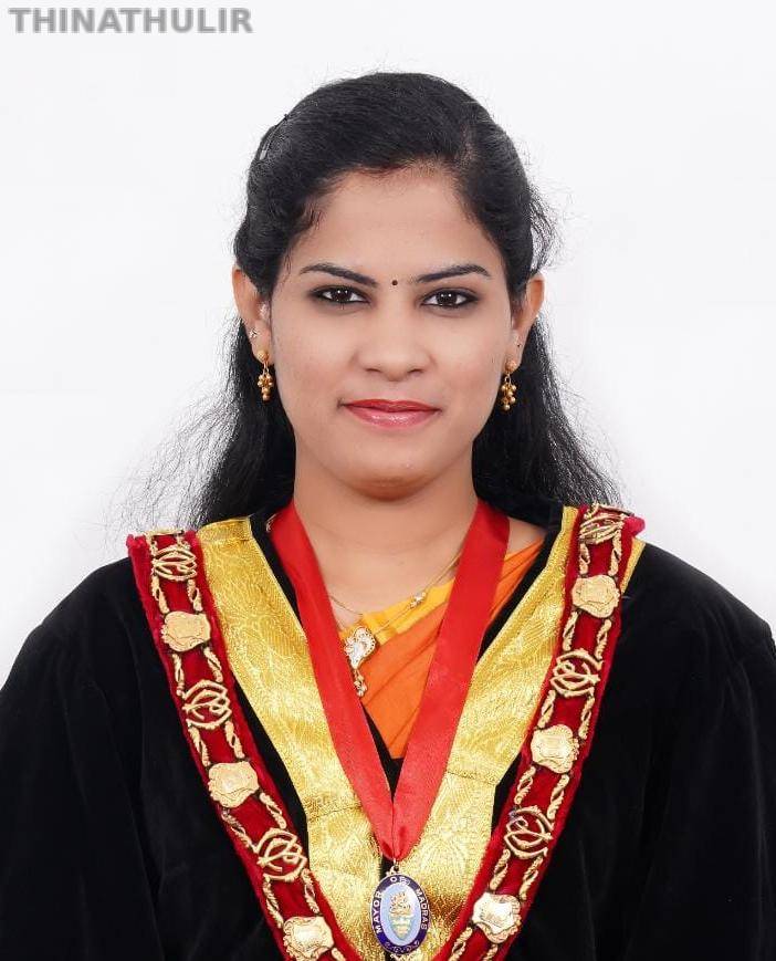 அடையாளம் தெரியாத நபரால் தொடர்ந்து தொல்லை: காவல் ஆணையரிடம் மேயர் பிரியா புகார்