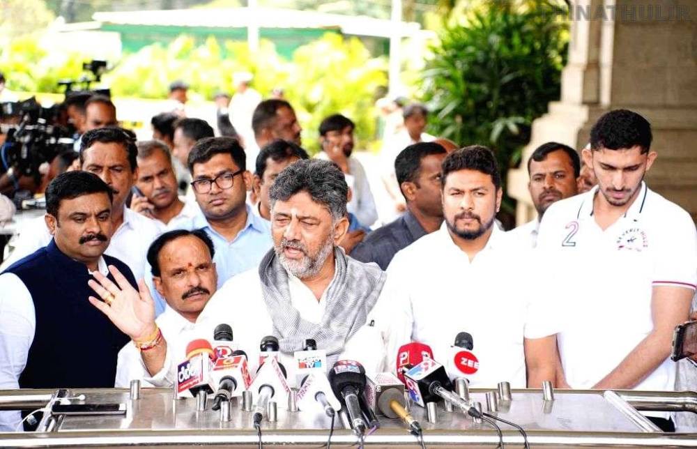 தமிழகத்துக்கு காவிரி நீர் திறக்கப்படுமா? அனைத்துக்கட்சி கூட்டத்தில் முடிவு: டி.கே. சிவக்குமார்