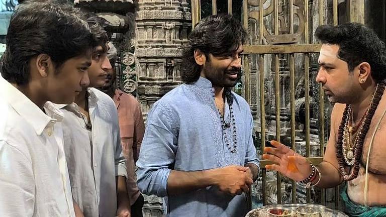 மகன்களுடன் அண்ணாமலையார் கோயிலில் சாமி தரிசனம் செய்த தனுஷ்... கோ-பூஜையிலும் பங்கேற்பு