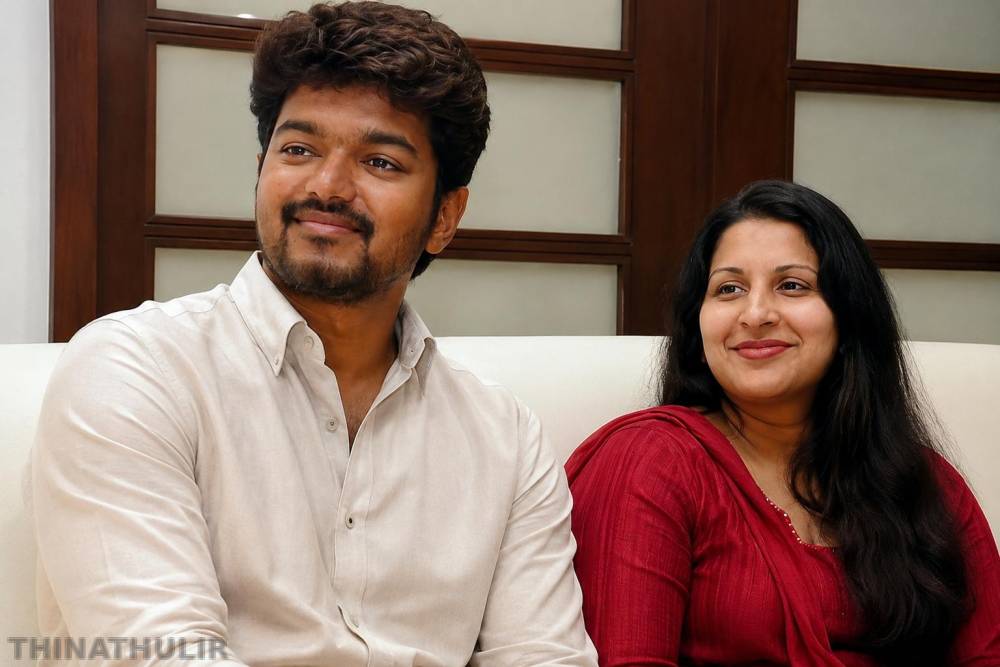 விவாகரத்து வழக்கு: நீதிமன்றத்தில் ஆஜராகாத முதல்-அமைச்சர் விஜய்... மதியம் வரை விசாரணை ஒத்திவைப்பு