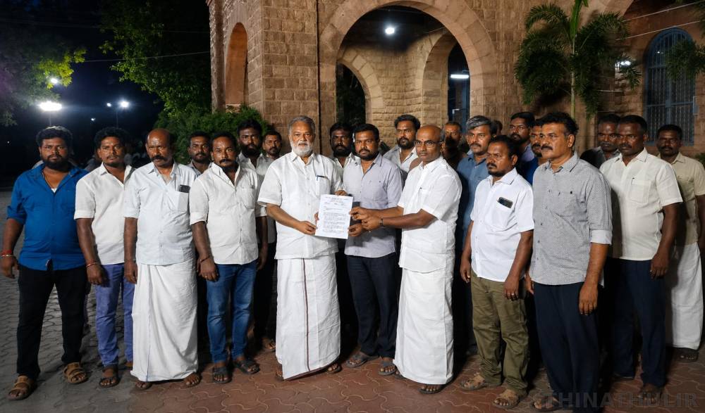 மதுரையில் கல்குவாரி, கிரஷர் மற்றும் எம்-சாண்ட் உற்பத்தியாளர்கள் ஆட்சியரிடம் மனு