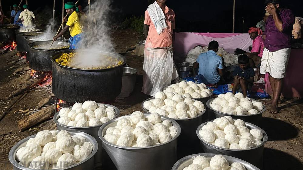 ஆண்கள் மட்டுமே பங்கேற்ற வினோத திருவிழா... உருண்டைச் சோறுடன் கிடாக்கறி விருந்து