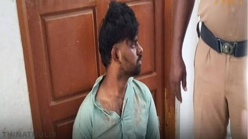 பல்லடத்தில் வீடு புகுந்து தாய், மகள் வெட்டிக்கொலை