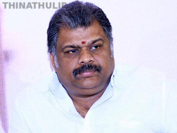 பட்டாசு ஆலைகளை தொடர்ந்து கண்காணித்து தொழிலாளர்களின் பாதுகாப்பை உறுதி செய்ய வேண்டும் - ஜி.கே.வாசன்