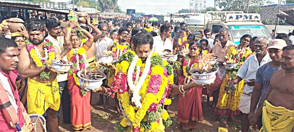 ஆடி கடைசி வெள்ளி: இருக்கன்குடி மாரியம்மன் கோவிலில் பக்தர்கள் திரளாக நேர்த்திக்கடன் செலுத்தினர்