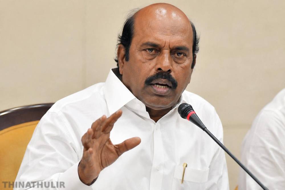 3 மாதத்தில் பாலம் இடிந்தது எப்படி? – முன்னாள் அமைச்சர் எ.வ.வேலு விளக்கம்