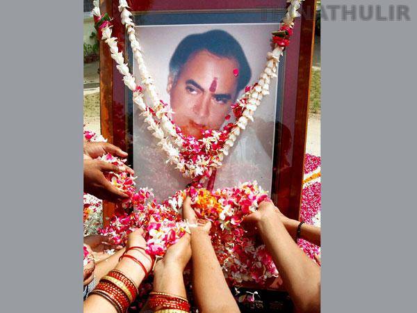 முன்னாள் பிரதமர் ராஜீவ் காந்தியின் 82-வது பிறந்தநாள்: மாணிக்கம் தாகூர் புகழஞ்சலி