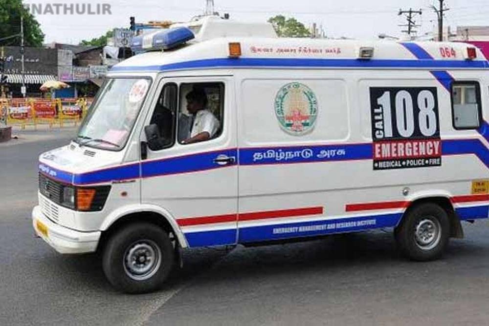 108 ஆம்புலன்சில் கர்ப்பிணி பெண்ணுக்கு சுகப்பிரசவம்.. தாயும் சேயும் நலம்