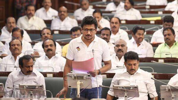 திமுக எம்எல்ஏக்கள் 59 பேர் அரசு கார் வேண்டாம்: உதயநிதி அறிவிப்பு