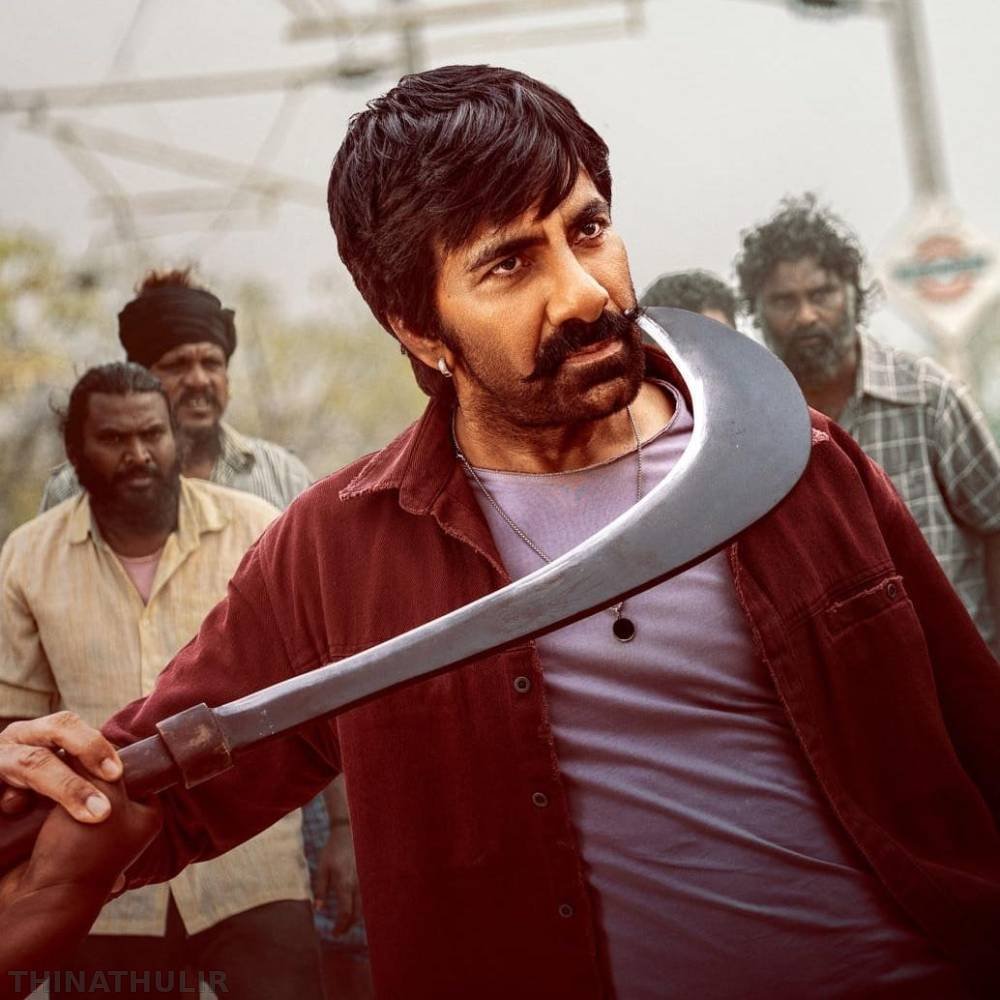 4 நாட்களில் ரூ.100 கோடி வசூல்: பாக்ஸ் ஆபீஸில் மாஸ் காட்டும் ரவி தேஜாவின் ‘இருமுடி’