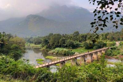 காரையாறு பாலம் அமைக்கும் பணி மீண்டும் தொடக்கம்
