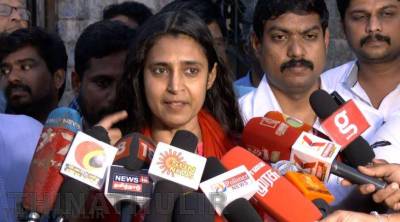 காங்கிரஸ் அமைச்சர்களின் இடம் ஆட்டம் காணுமோ என்ற சந்தேகம்: நடிகை கஸ்தூரி