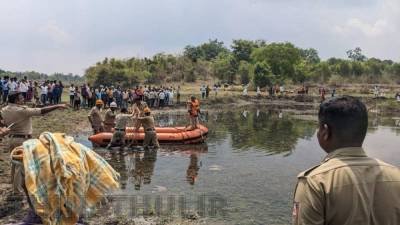கர்நாடகாவில் சோகம்: ஏரியில் மூழ்கி 6 பேர் பலி