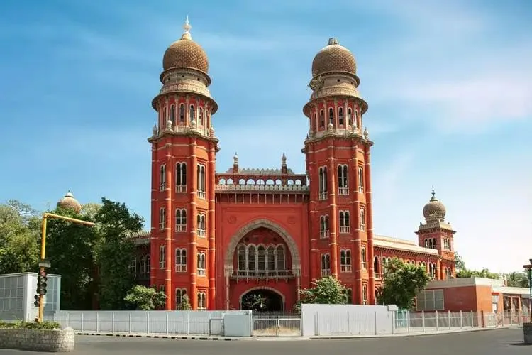 ஆசிரியர் தகுதித் தேர்வு முடிவுகளை வெளியிட இடைக்காலத் தடை - சென்னை ஐகோர்ட்டு உத்தரவு...