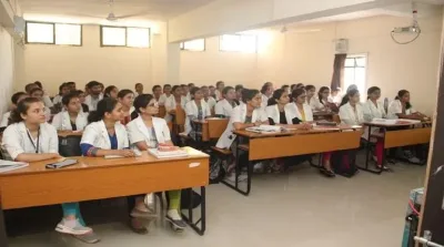 நாமக்கல், திருப்பூர் அரசு மருத்துவ கல்லூரிகளில் கூடுதல் 50 மாணவர் சேர்க்கை இடங்கள் ஒதுக்கீடு...