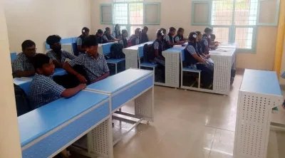 சென்னையில் 18 அரசு பள்ளிகளுக்கு பெஞ்ச் டெஸ்க் வழங்கிய ஹுண்டாய் நிறுவனம்