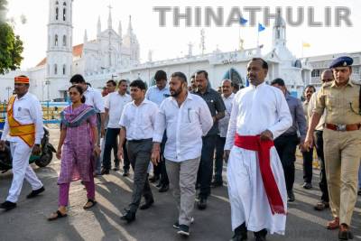 பனிமய மாதா பேராலயத் திருவிழா முன்னேற்பாடுகள் தீவிரம்: அமைச்சர் ஸ்ரீநாத் நேரில் ஆய்வு
