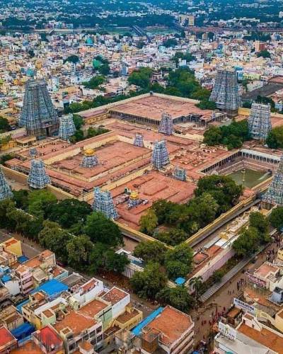 மீனாட்சி அம்மன் கோவில் நில ஆக்கிரமிப்புகள் அகற்றும் பணி தொடர்கிறது: ஐகோர்ட்டில் அரசு விளக்கம்