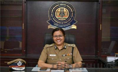 ஒருகாலத்தில் தவறுகளை தட்டிக்கேட்ட ஐபிஎஸ் அதிகாரி... இன்று மாணவர்களுக்கு வழிகாட்டும் ஆசிரியையாக சீமா அகர்வால்