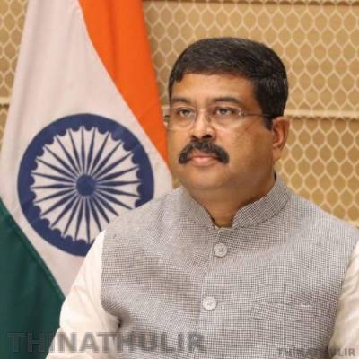தர்மேந்திர பிரதான் ராஜினாமா செய்ய வேண்டும்: பிரதமர் மோடி கருத்துக்கு கரப்பான் பூச்சி ஜனதா கட்சி பதில்