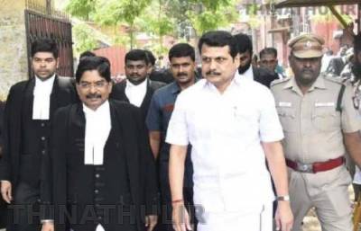 குதிரை பேர வழக்கில் முன்ஜாமீன்: காவல்நிலையத்தில் ஆஜராகி கையெழுத்திட்ட செந்தில் பாலாஜி