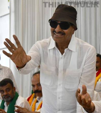 விஜய் பெங்களூரு வந்தால் விமான நிலையத்தை முற்றுகையிடுவோம்; வாட்டாள் நாகராஜ் எச்சரிக்கை