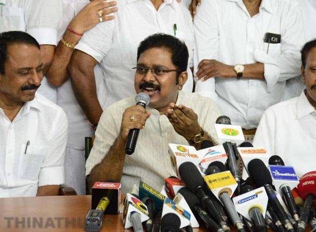 “6 சிலிண்டர் வாக்குறுதி... 3 ஆக குறைப்பா?” - தவெக அரசை விமர்சித்த டிடிவி தினகரன்