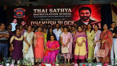 தான் படித்த பள்ளிக்கு 3 மாடி புதிய கட்டிடம் கட்டிக்கொடுத்த நடிகர் தனுஷ்