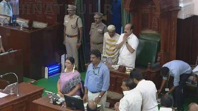 தமிழக சட்டசபையில் இன்றைய நிகழ்வுகள் தொடக்கம்