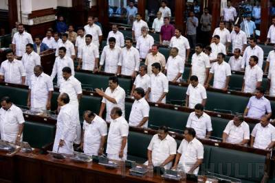 சட்டசபையில் இருந்து திமுக உறுப்பினர்கள் வெளிநடப்பு