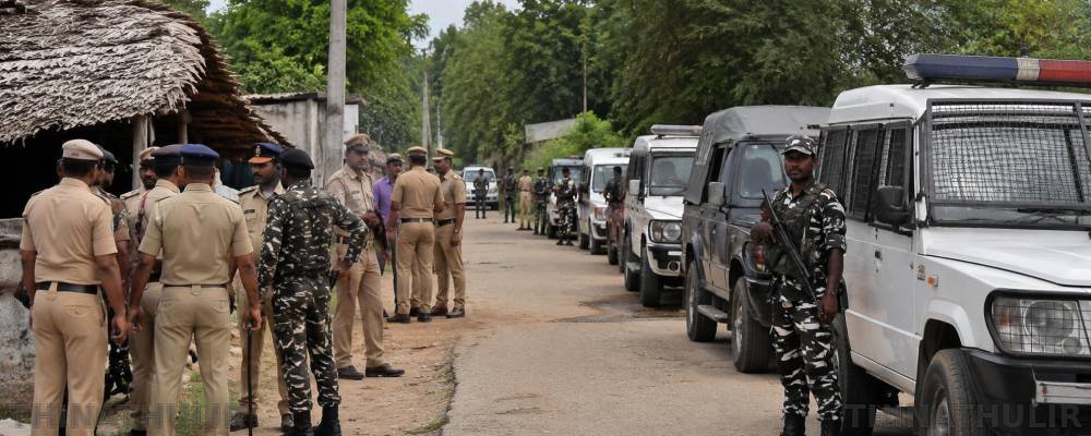 தலை துண்டித்து பெயிண்டர் கொலை: நெல்லையில் பதற்றம்; அதிரடிப்படையினர் குவிப்பு