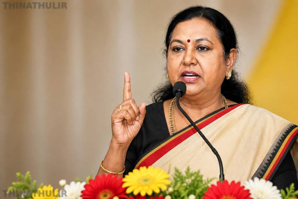 அத்தியாவசியப் பொருட்களின் விலை உயர்வை கட்டுப்படுத்த வேண்டும்: பிரேமலதா விஜயகாந்த்