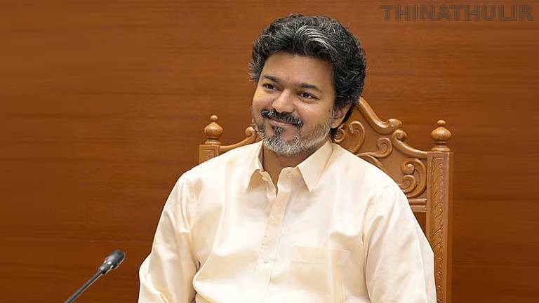 ஆசிரியர்களின் அர்ப்பணிப்பு மாணவர்களின் எதிர்காலத்தை ஒளிமயமாக்கட்டும்: முதல்-அமைச்சர் விஜய் வாழ்த்து