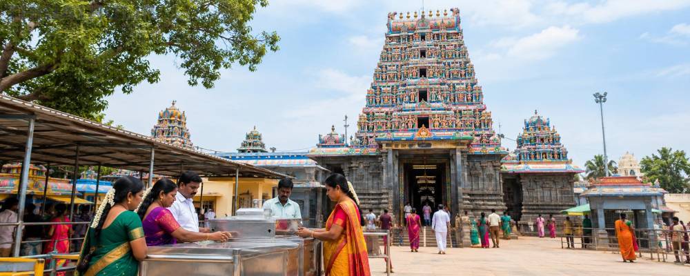சமயபுரம் மாரியம்மன் கோவில் உண்டியலில் ரூ.77.16 லட்சம், 1.315 கிலோ தங்கம் காணிக்கை