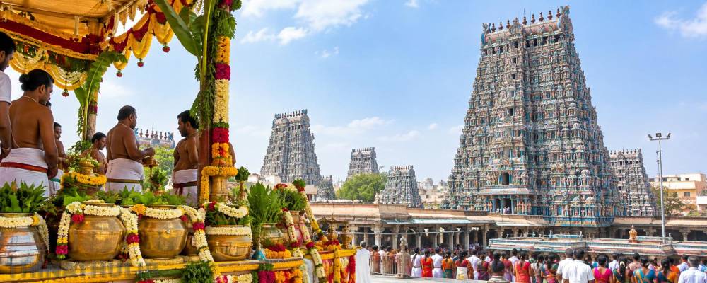 மீனாட்சி அம்மன் கோவில் கும்பாபிஷேகம்: 17ம் தேதி மதுரையில் உள்ளூர் விடுமுறை