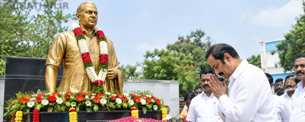 ராமசாமி படையாட்சியாரின் சமூகப் பணிகளை போற்றுவோம்: அன்புமணி