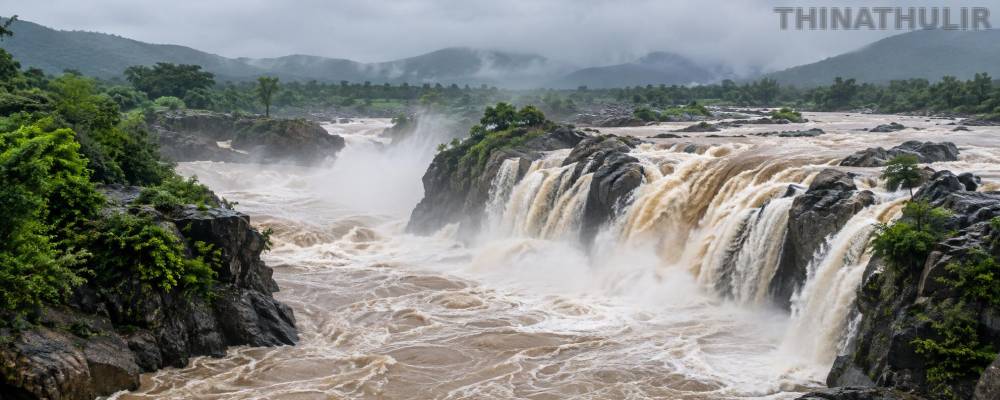காவிரி நீர்ப்பிடிப்பு பகுதிகளில் கனமழை: ஒகேனக்கல்லுக்கு நீர்வரத்து அதிகரிப்பு