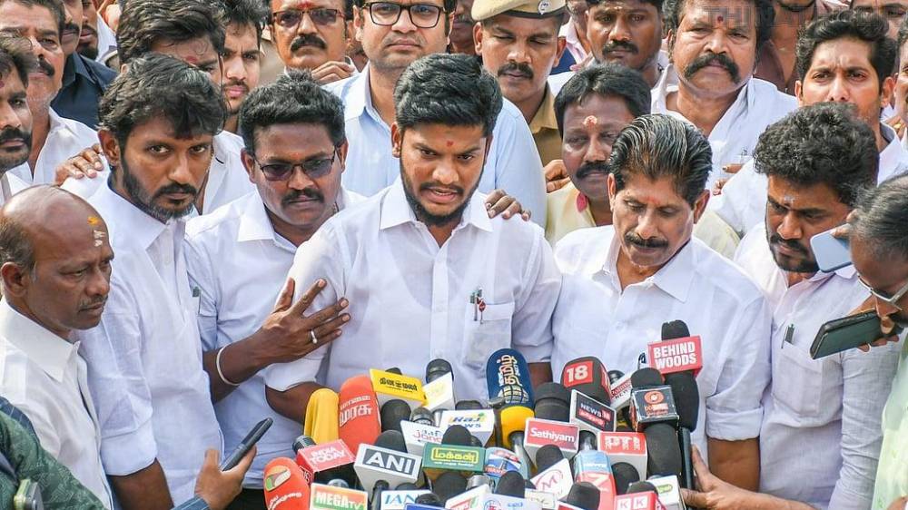 ஆப்பிளுக்கும் ஆரஞ்சுக்கும் வித்தியாசம் தெரியாதவர்... சேகர்பாபுவுக்கு அமைச்சர் ரமேஷ் பதிலடி
