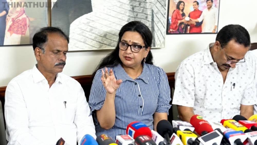 ‘தங்கம்தான் ராதாவின் பலவீனம்’ - அம்பிகா பரபரப்பு பேட்டி