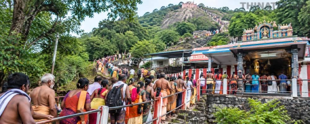 புரட்டாசி பவுர்ணமி: சதுரகிரி கோவிலில் குவிந்த பக்தர்கள்