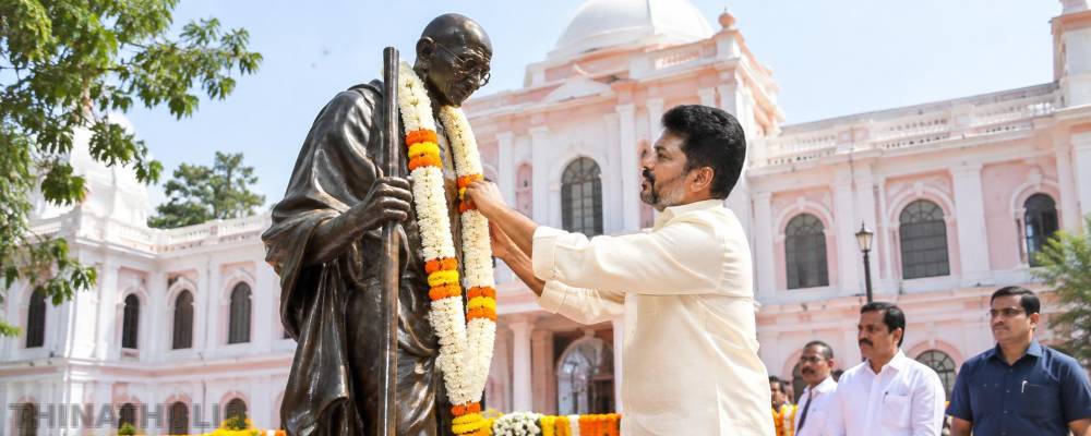 ரூ.10.25 கோடியில் புனரமைக்கப்பட்ட காந்தி அருங்காட்சியகம்: முதல்-அமைச்சர் விஜய் திறந்து வைத்தார்