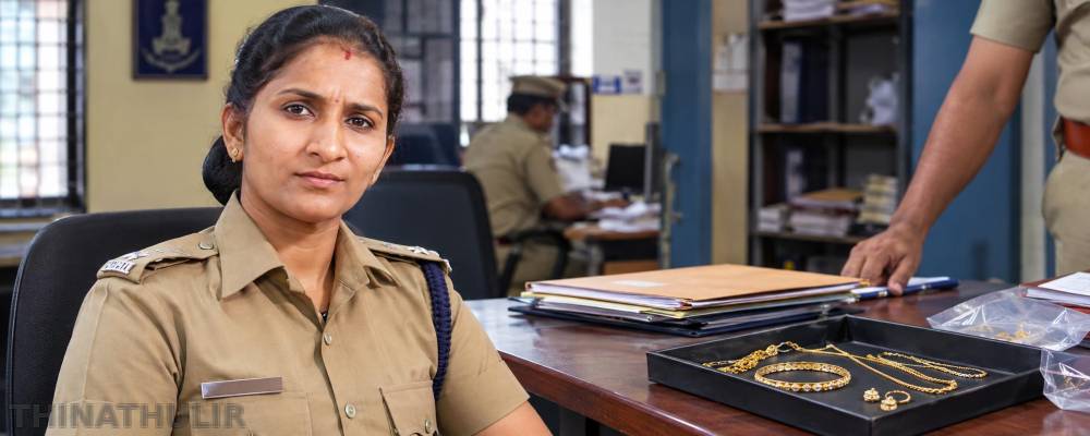 நகை திருட்டு சம்பவத்தில் தொடர்பு; பெண் போலீஸ் ஏட்டு பணியிடைநீக்கம்