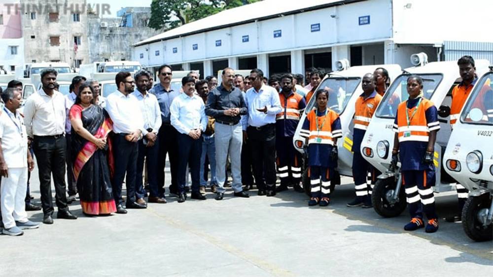 ரூ.65 கோடி மதிப்பீட்டில் 356 புதிய வாகனங்கள்: சென்னை மாநகராட்சி ஆணையாளர் தொடங்கி வைத்தார்
