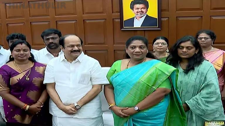 மதுராந்தகம், தாராபுரம் எம்.எல்.ஏ.க்கள் பதவியேற்பு: சட்டசபையில் தவெக பலம் 109 ஆக உயர்வு!
