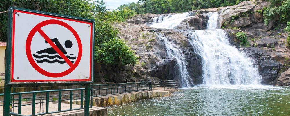மணிமுத்தாறு அருவியில் குளிக்க தடை