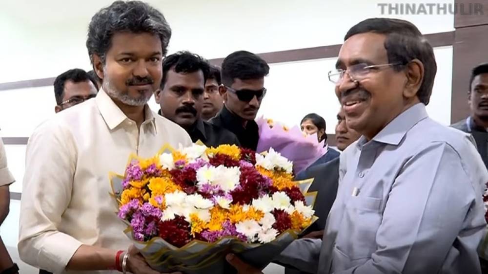 ஆந்திரா சென்றடைந்த முதல்வர் விஜய்க்கு உற்சாக வரவேற்பு